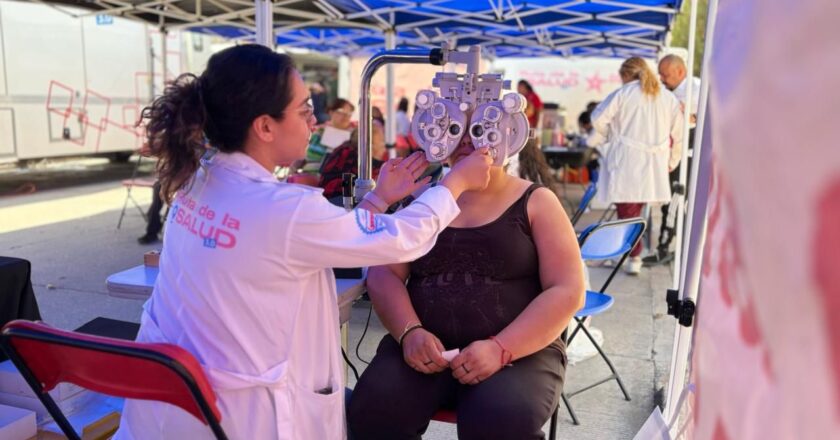 Ruta de la Salud 3.0 lleva atención visual gratuita a colonias de San Luis Capital