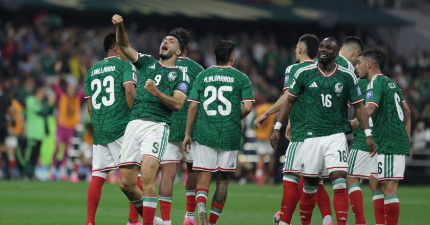México, un triunfo más y los potosinos salieron a festejar