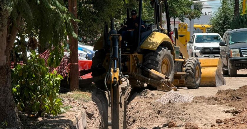 Avanza rehabilitación del drenaje en el Barrio de Tlaxcala