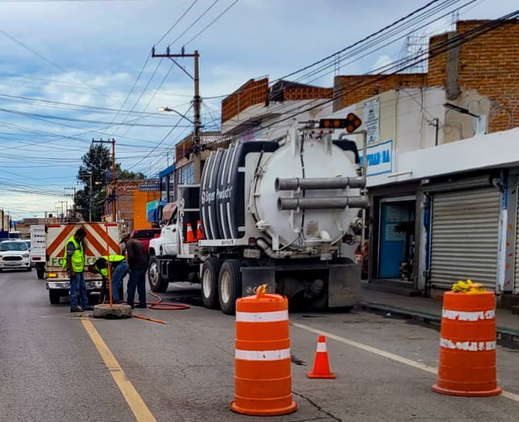 Refuerzan desazolve en Villa de Pozos ante temporada de lluvias