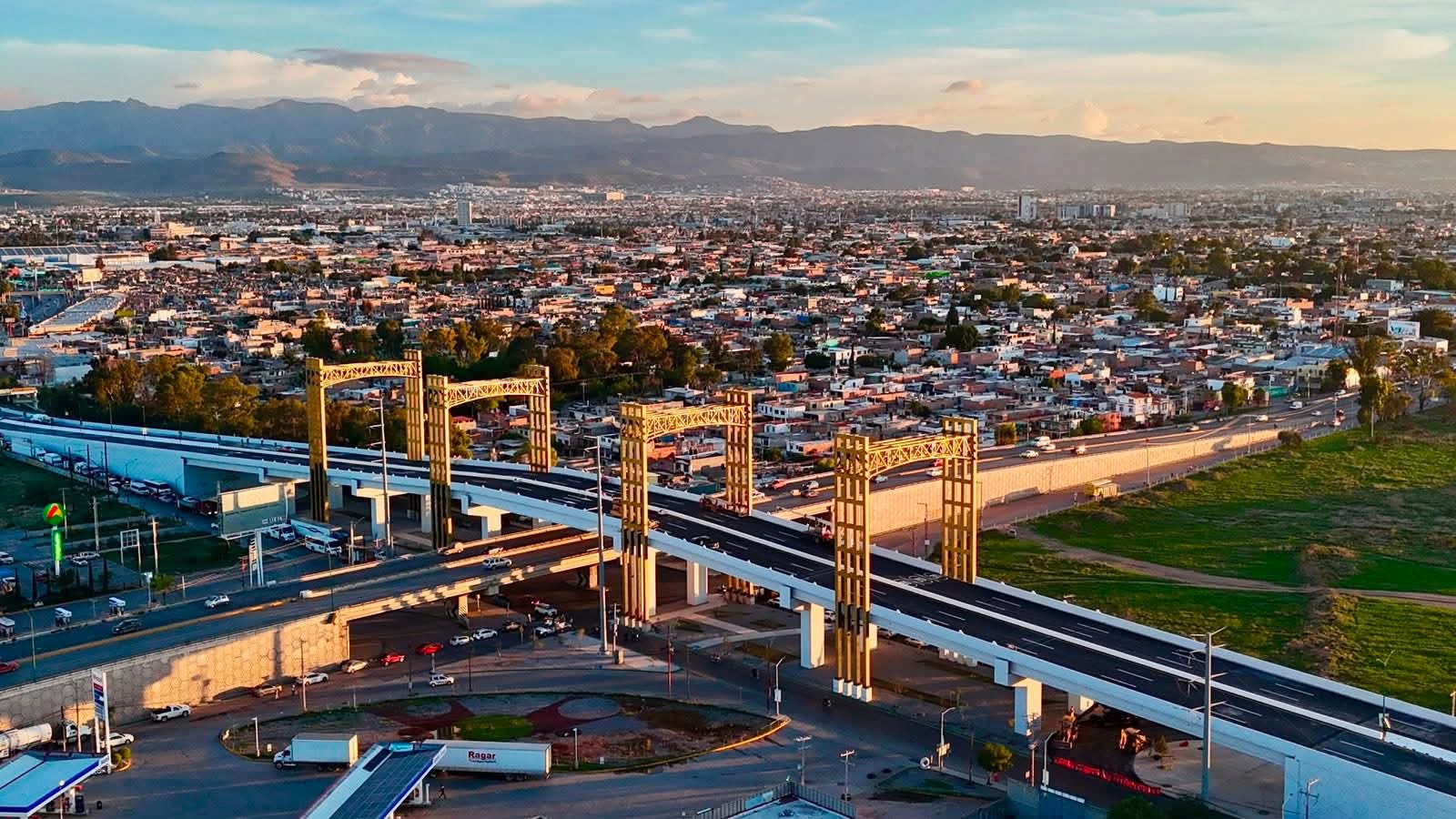 Gallardo inaugura el puente vehicular más grande de San Luis Potosí y transforma la movilidad metropolitana