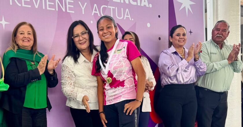 Villa de Pozos lleva campaña de prevención de violencia a estudiantes de secundaria