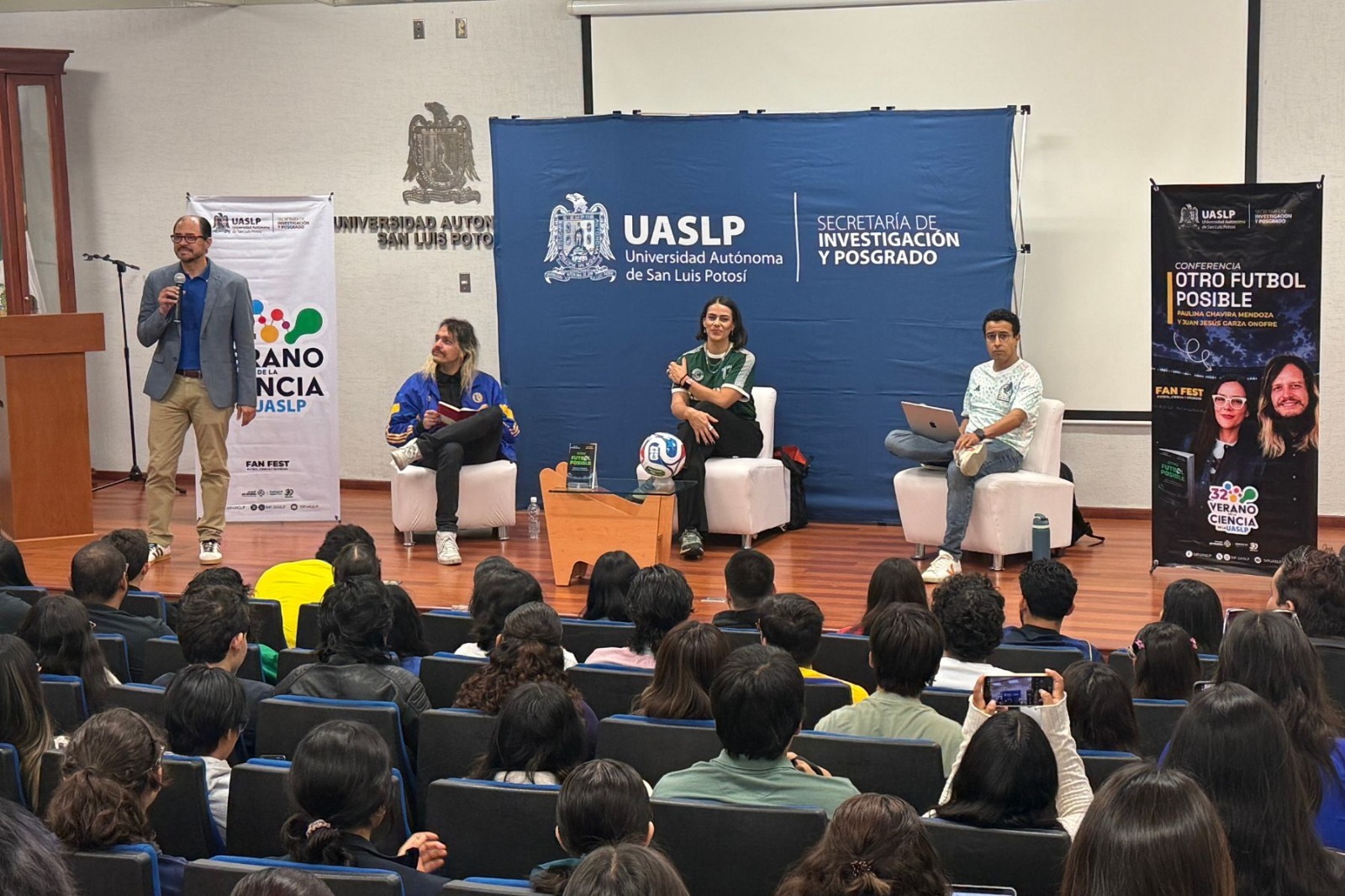 Especialistas proponen un fútbol más incluyente y libre de violencia en el Verano de la Ciencia UASLP