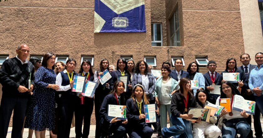 Estudiantes del SEER brillan en Olimpiadas de Química y Biología