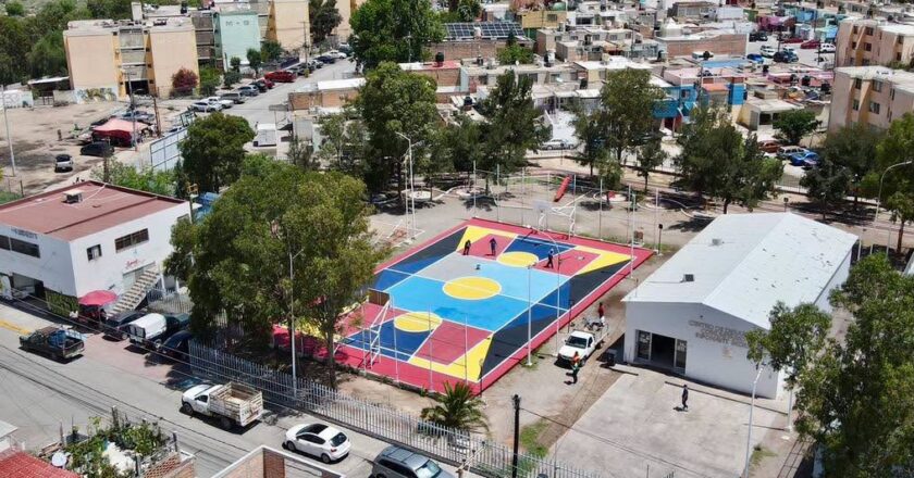 “Color mi jugada” rehabilitó cancha del Centro Comunitario Infonavit Morales