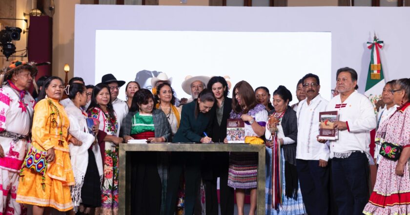 Sheinbaum someterá a consulta nacional la nueva Ley de Derechos de Pueblos Indígenas y Afromexicanos