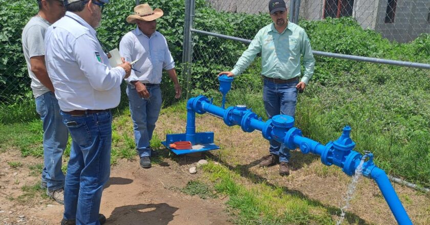 Gobierno estatal ampliará red de agua potable para beneficiar a 8 mil 500 habitantes de Venado