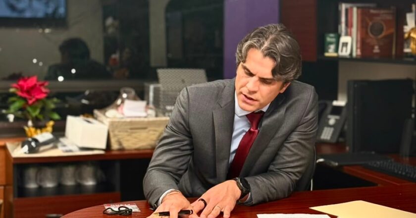 Juan Carlos Valladares propone mediación obligatoria para agilizar la justicia en conflictos civiles y familiares