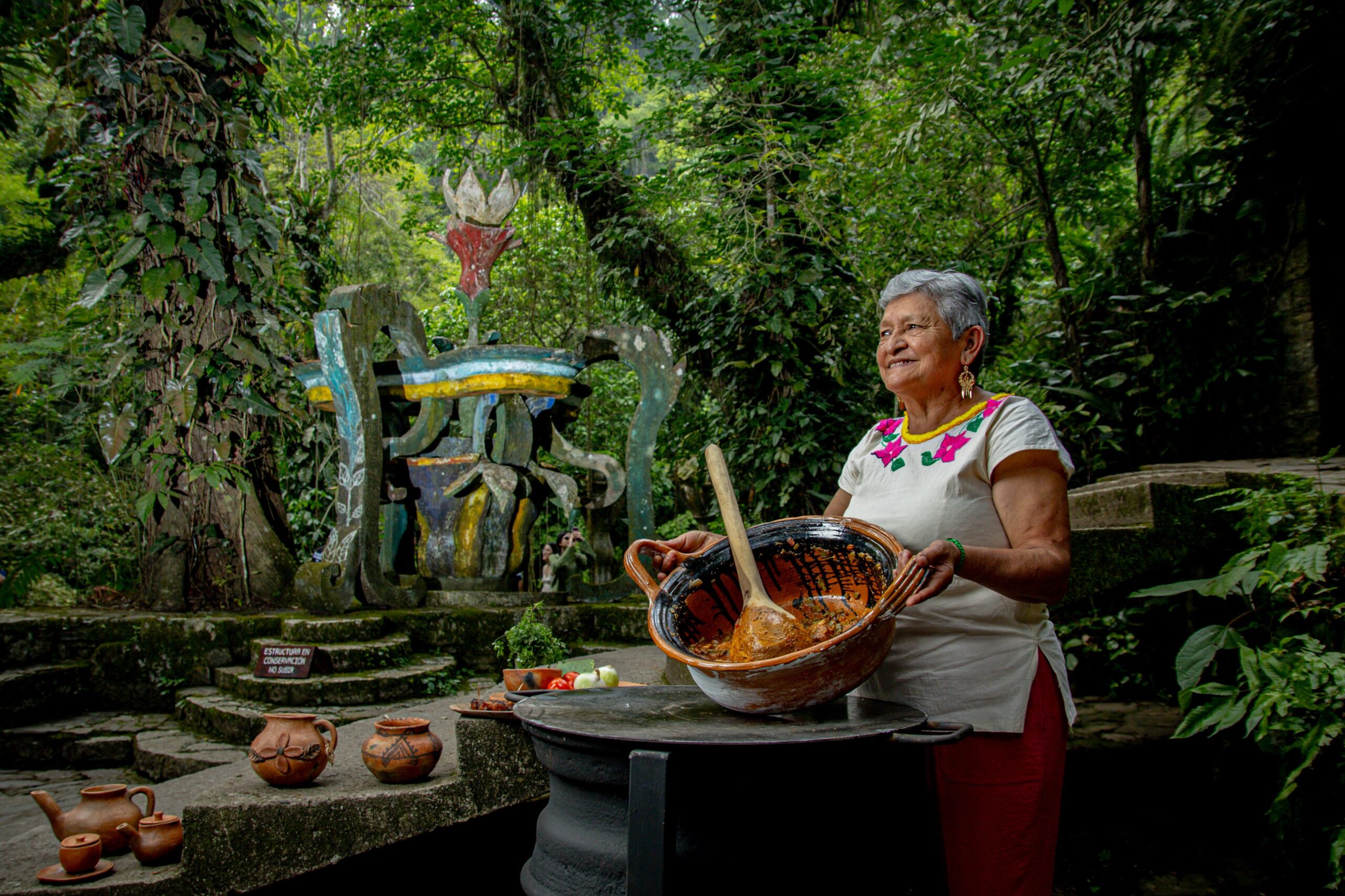Jardín Escultórico Edward James y Cervecería James presentan el ciclo de cenas surrealista “A la mesa con James”