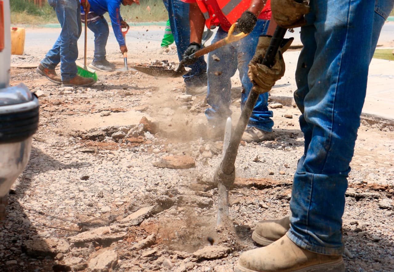 Villa de Pozos refuerza programa de bacheo en calles y avenidas del municipio