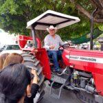 Programas estatales fortalecen la producción del campo potosino con entrega de maquinaria