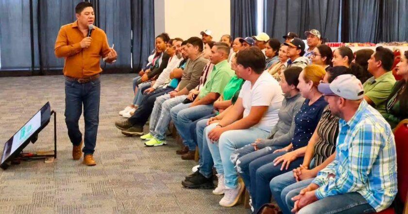 Gobierno estatal ampliará apoyos alimentarios en Villa de la Paz y Villa de Arista