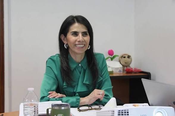 Deja Gloria Serrato Sánchez la Secretaría de las Mujeres, llega la diputada Roxana Hernández