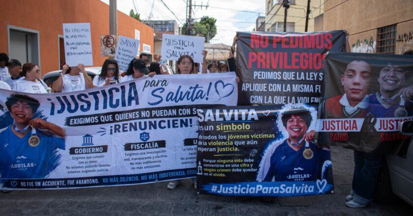 Compañeros y familiares exigen justicia por Salvita, estudiante de la UASLP asesinado en Rural Atlas