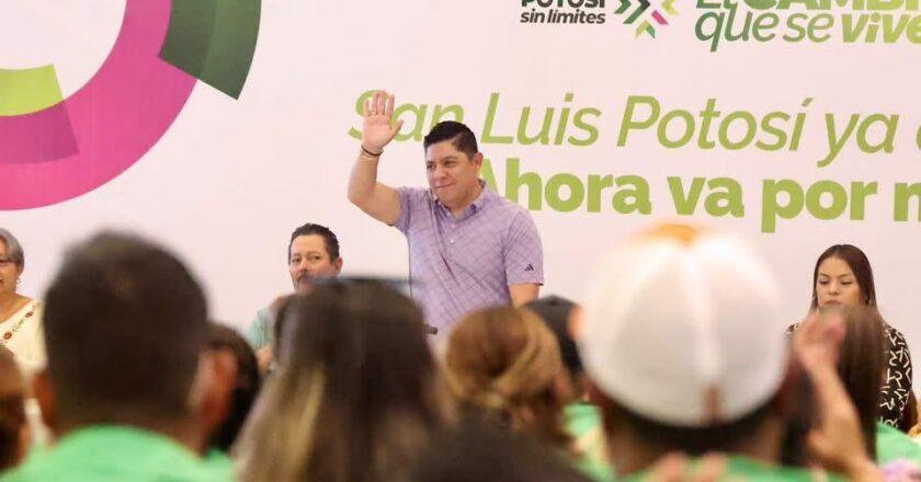 Ricardo Gallardo ampliará programas sociales en Santa María del Río y Huehuetlán