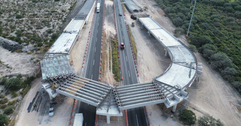 Nueva autopista hacia Matehuala supera 90% de avance en sus cuatro frentes