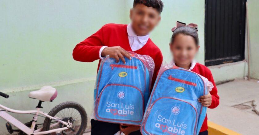“Te Cambio la Mochila” llega a más de 27 escuelas de San Luis Capital