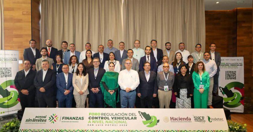 Estados acuerdan homologar el control vehicular en México