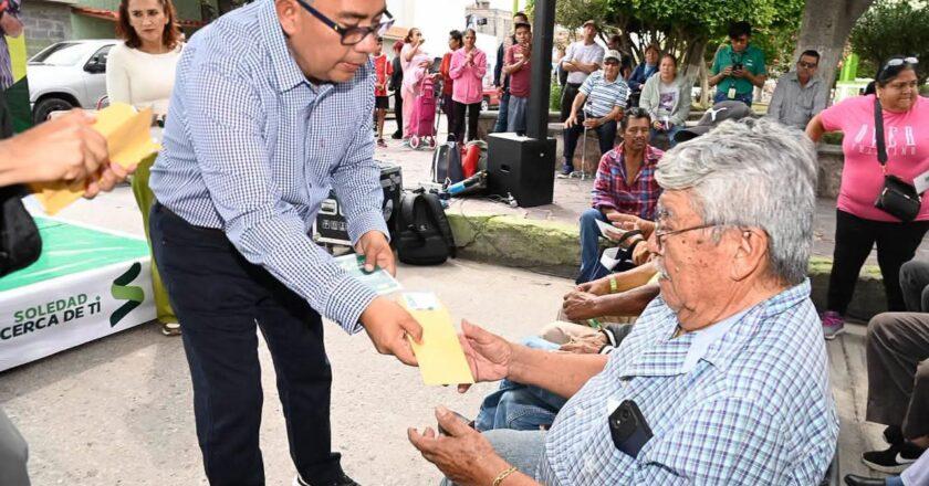 Soledad entrega apoyo bimestral de 3 mil pesos a más de mil 500 adultos mayores