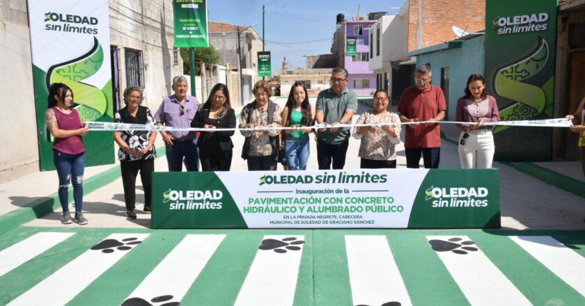 Soledad entrega pavimentación e iluminación de Privada Negrete