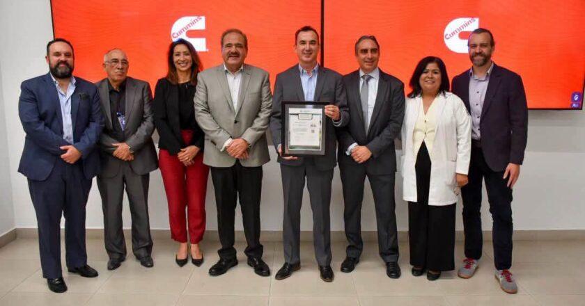 Cummins recibe distintivo del IMSS por entornos laborales seguros en SLP