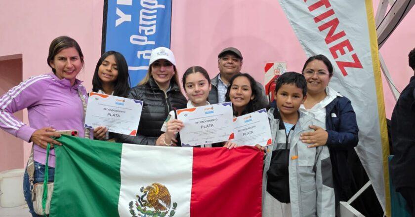 Tres alumnas potosinas conquistan plata continental en Argentina con un proyecto sobre la bondad