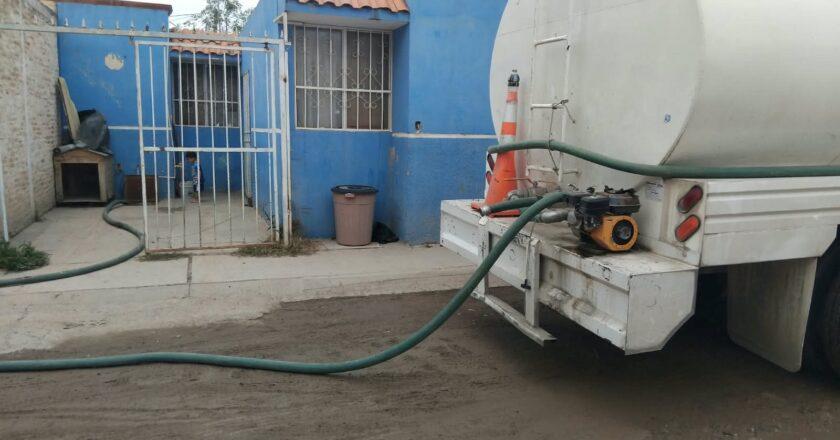 Villa de Pozos distribuye 700 mil litros de agua por semana ante fallas en el suministro
