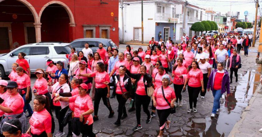 Villa de Pozos realiza Caminata Rosa para promover la prevención del cáncer de mama